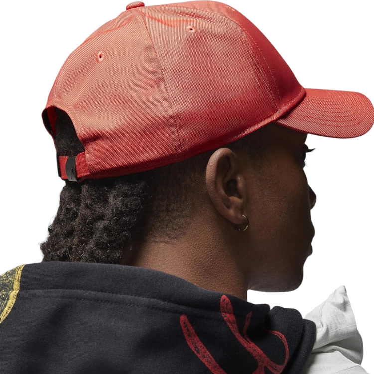 Chipiu Nike J RISE CAP S CB MTL JM