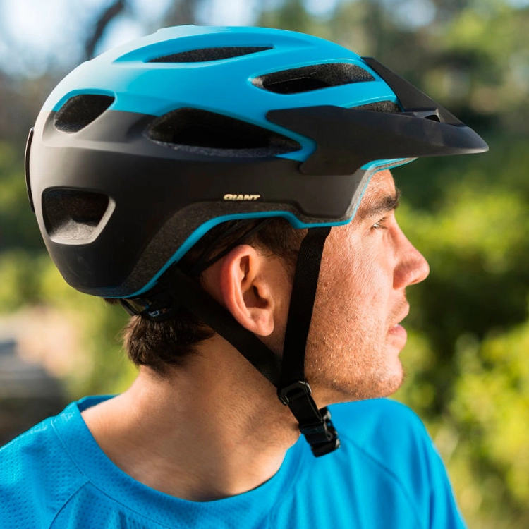 Casca de bicicleta Giant ROOST MATTE