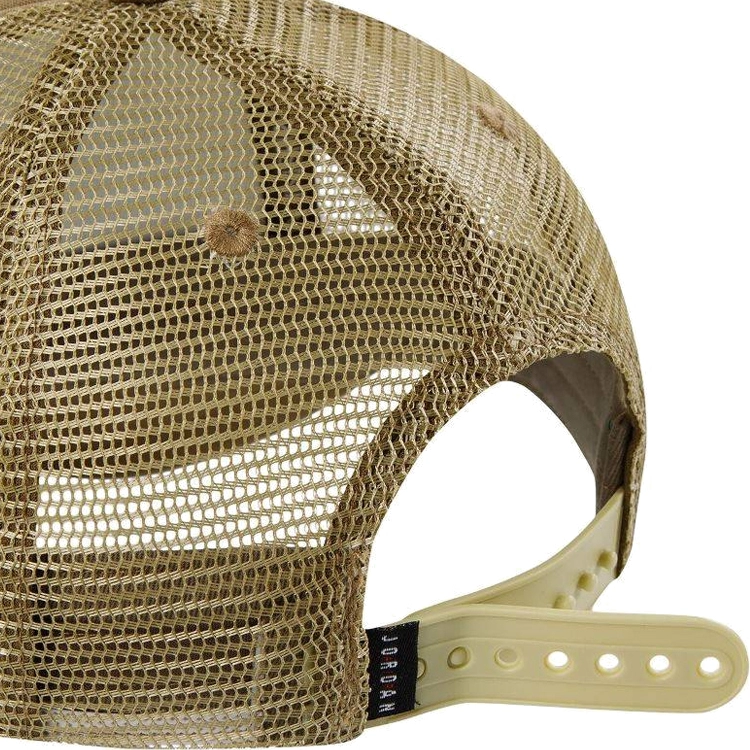 Кепка Nike JAN JORDAN FOAM TRUCKER HAT