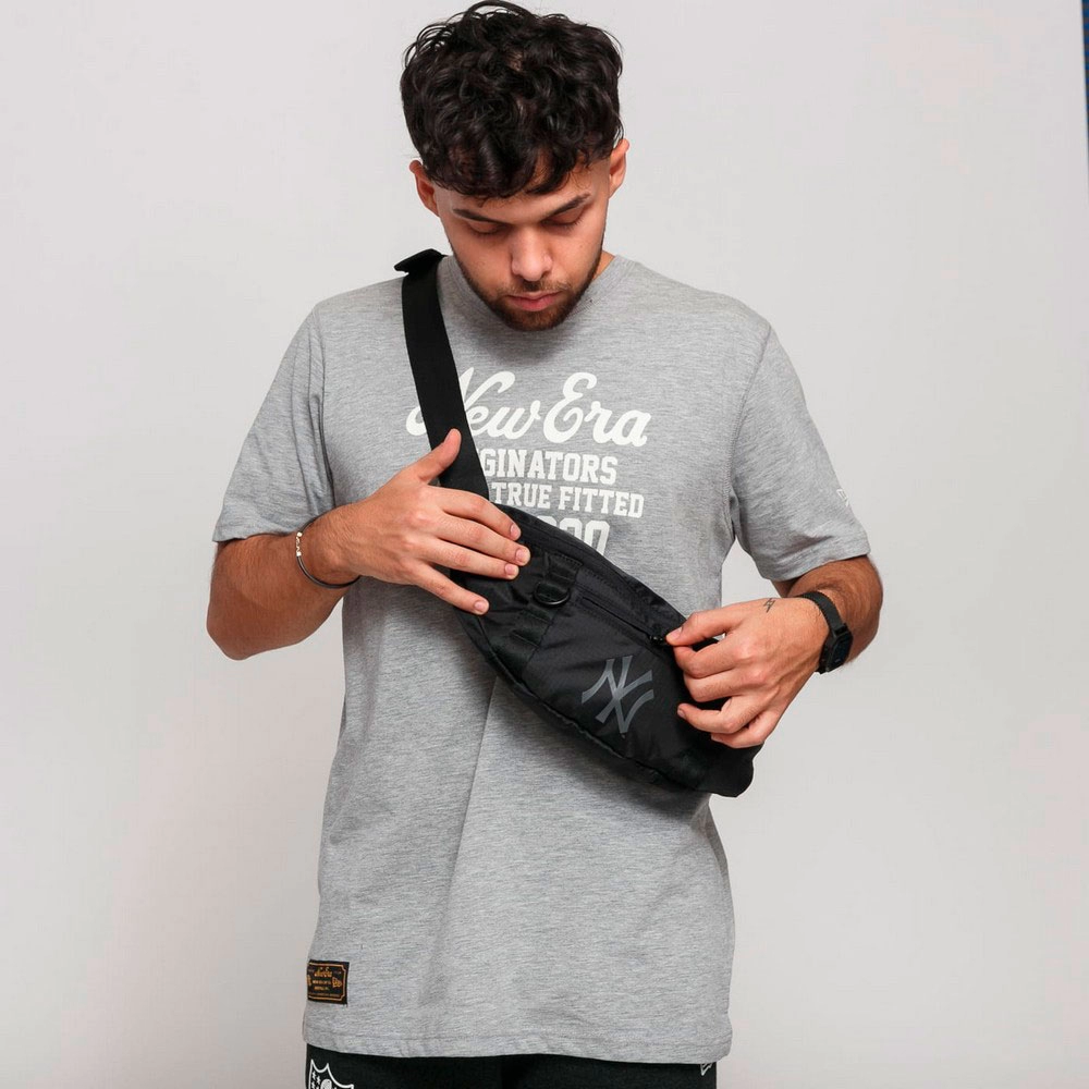 Geanta pe brau New Era MLB WAIST BAG